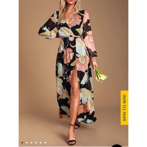 Lulu’s - Water Lilies Black Floral Print Maxi Dress - Large